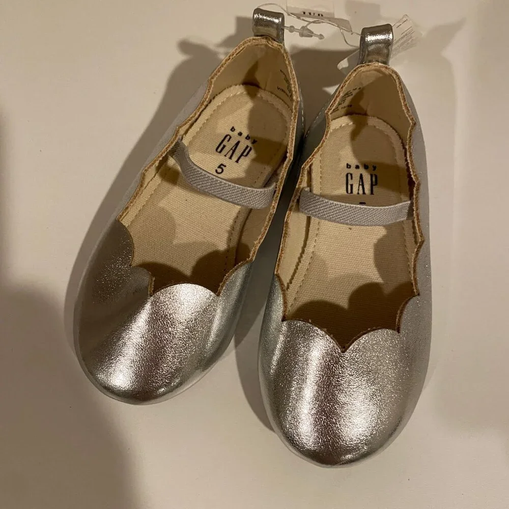 Baby Gap Silver Ballet Flats Toddler‎ Size 5 NWT Mary Jane Dress Shoes